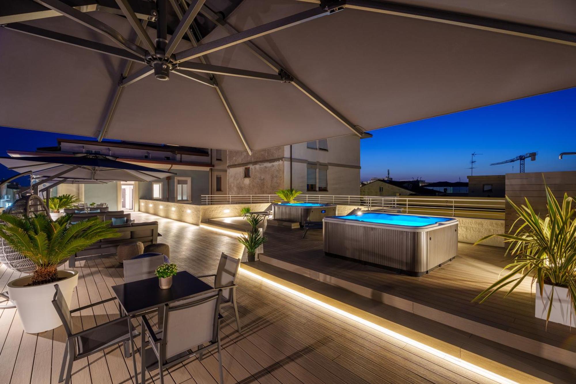 VI Suites Виареджо Экстерьер фото